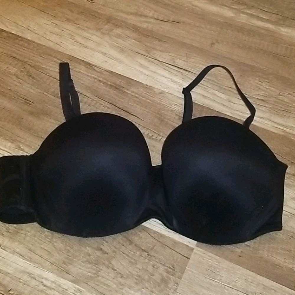 VICTORIA SECRET BODY BY VICTORIA 38C